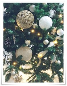 大手町にツリーを見にいきました