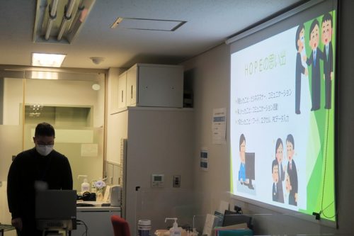 就職する訓練生の卒業発表