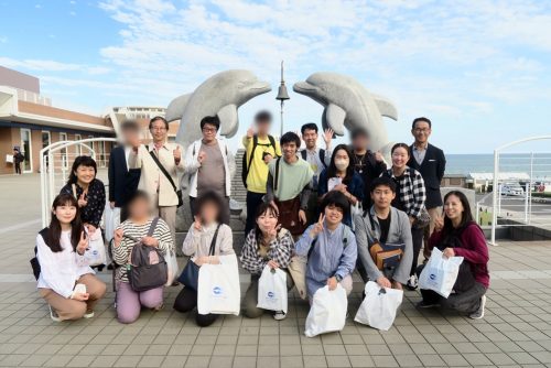 2023年バス外出の集合写真