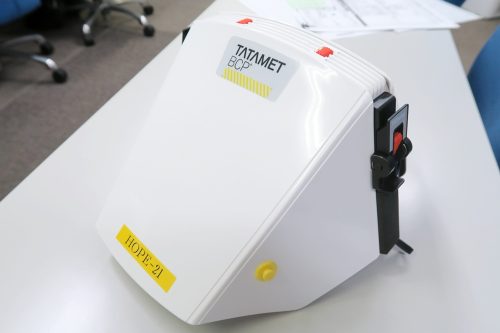 防災ヘルメット着脱訓練の様子